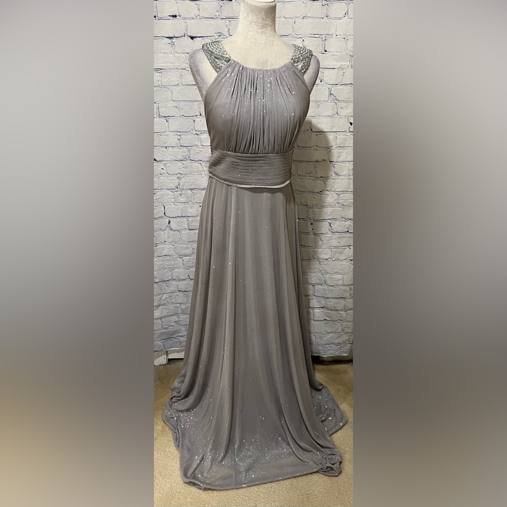 Cachet Nordstrom Silver Sparkle Beaded Dress halter Jeweled party gown Size 6